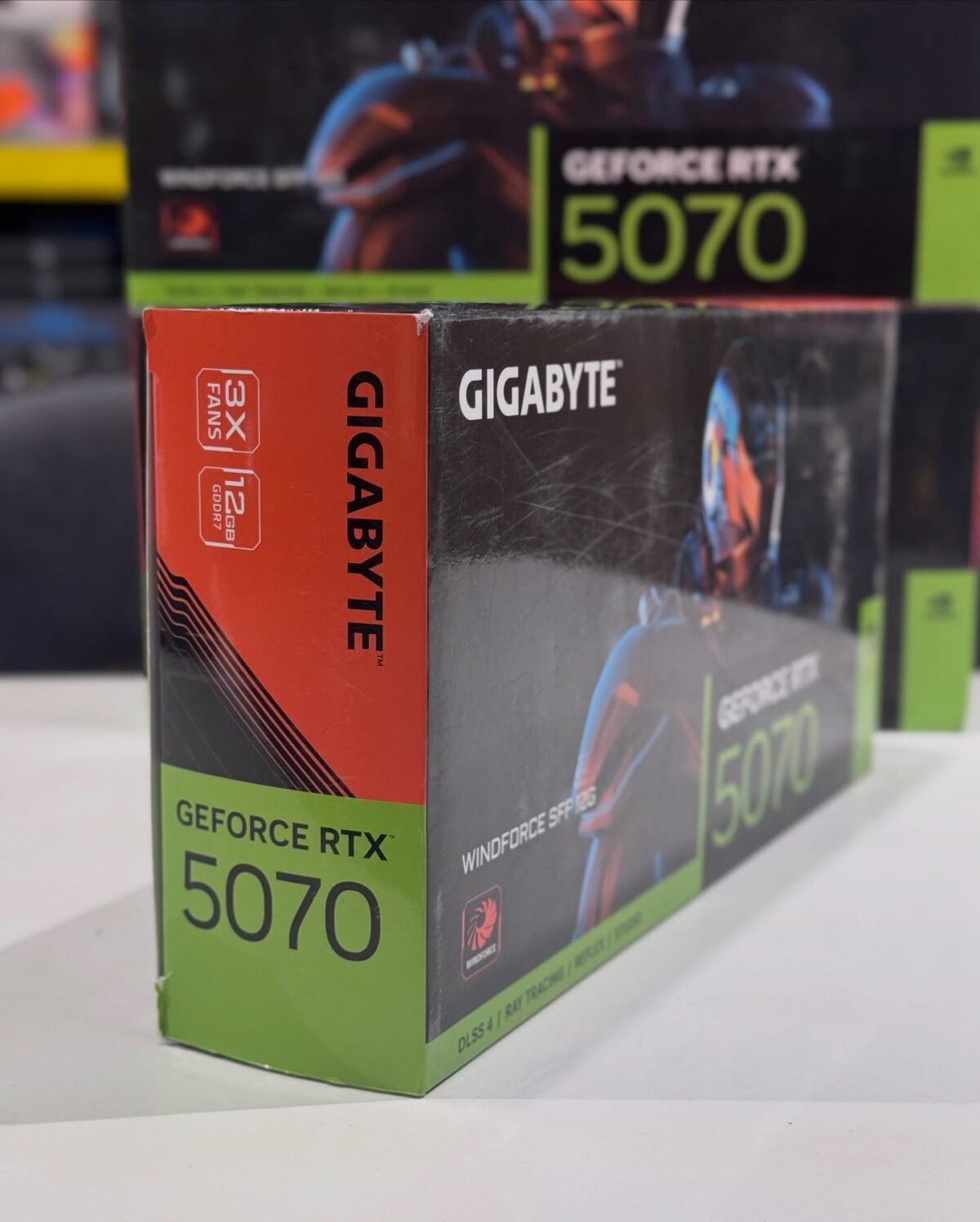 GIGABYTE GeForce RTX 5070 WINDFORCE 12G - Image 3